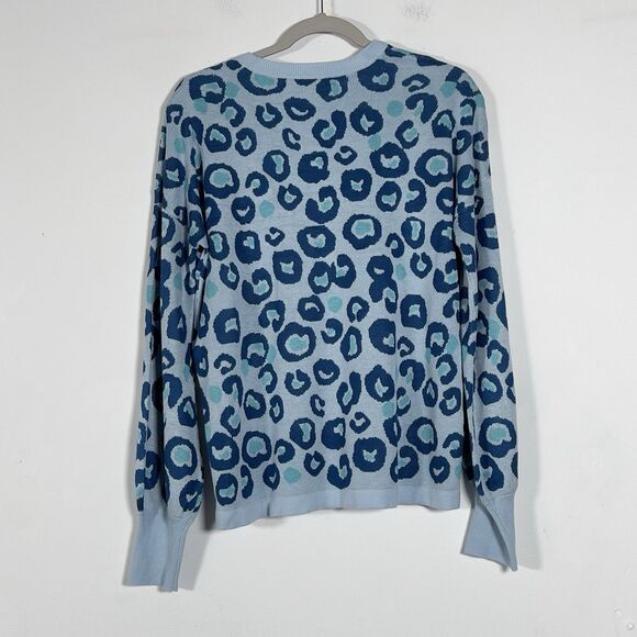 Lilly Pulitzer Jasmina Sweater Womens Sz M Skim Blue Don’t Be A Cheetah V-Neck - Picture 5 of 11